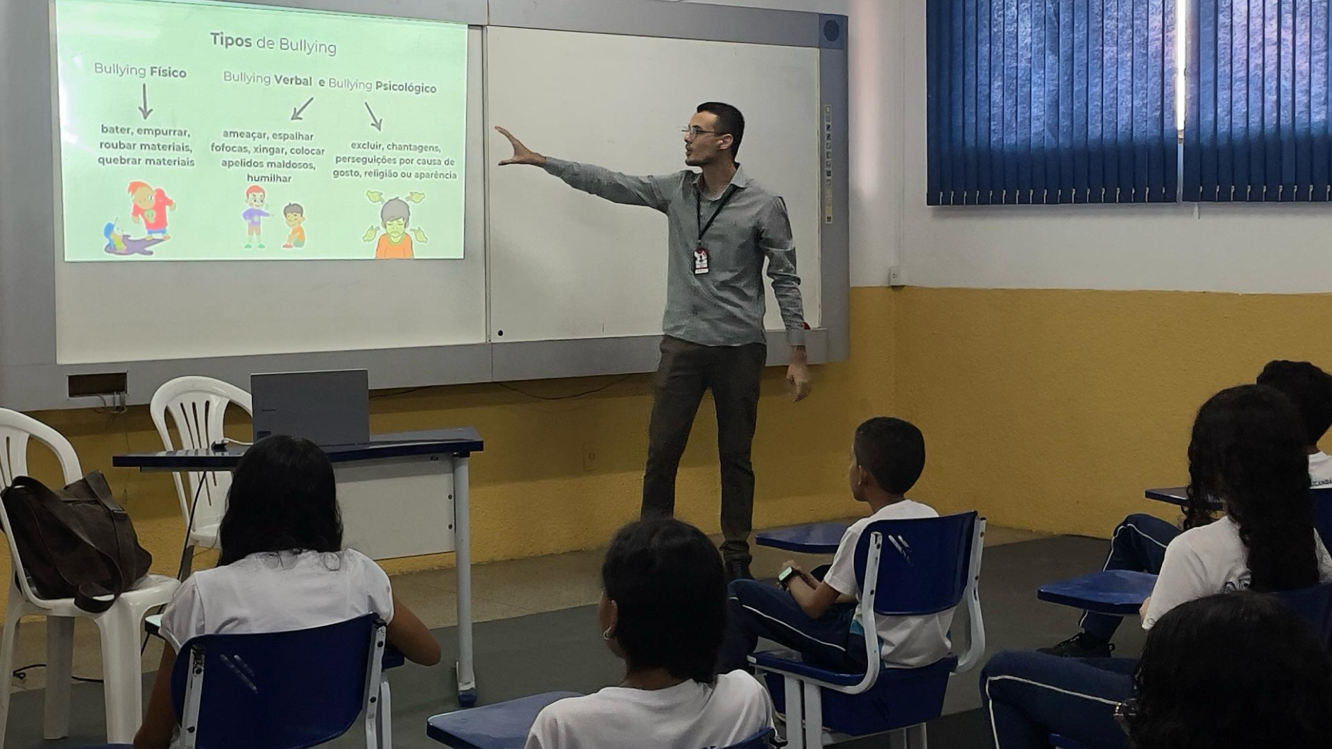 Palestra sobre Bullying Promove Conscientização no Colégio Educandário de Araguaína
