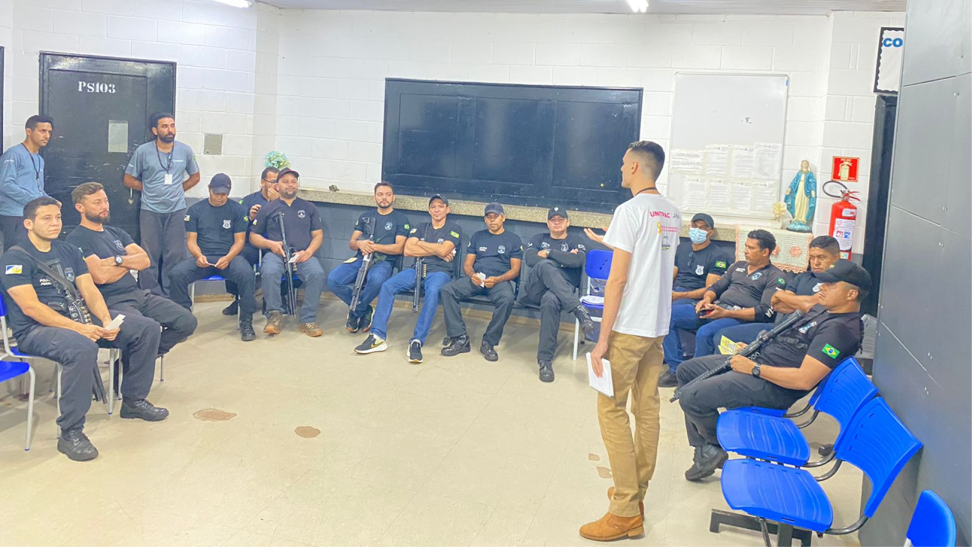 Palestra sobre Saúde Mental na Unidade de Tratamento Prisional