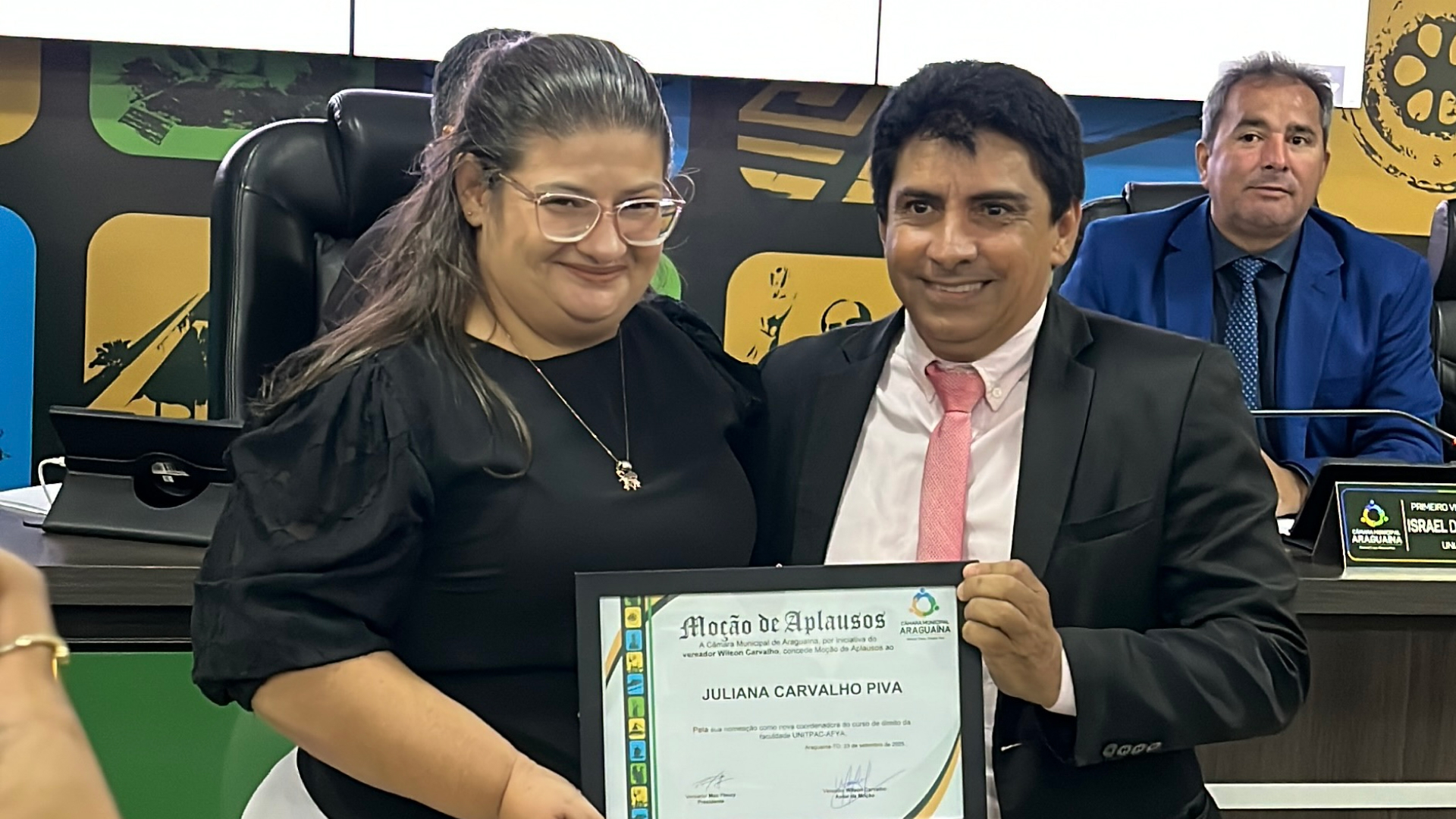 Professora do Curso de Direito do Afya Unitpac Recebe Moção de Aplausos na Câmara Municipal de Araguaína