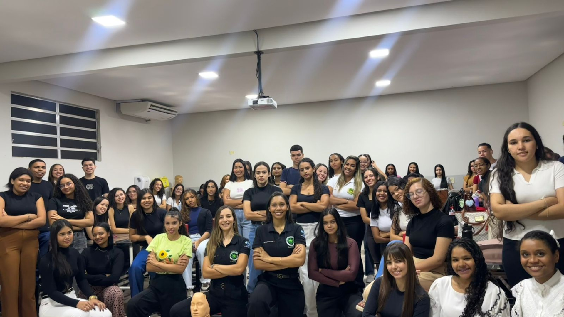 LATE participa da recepção dos calouros de Enfermagem com aula de Suporte Básico de Vida