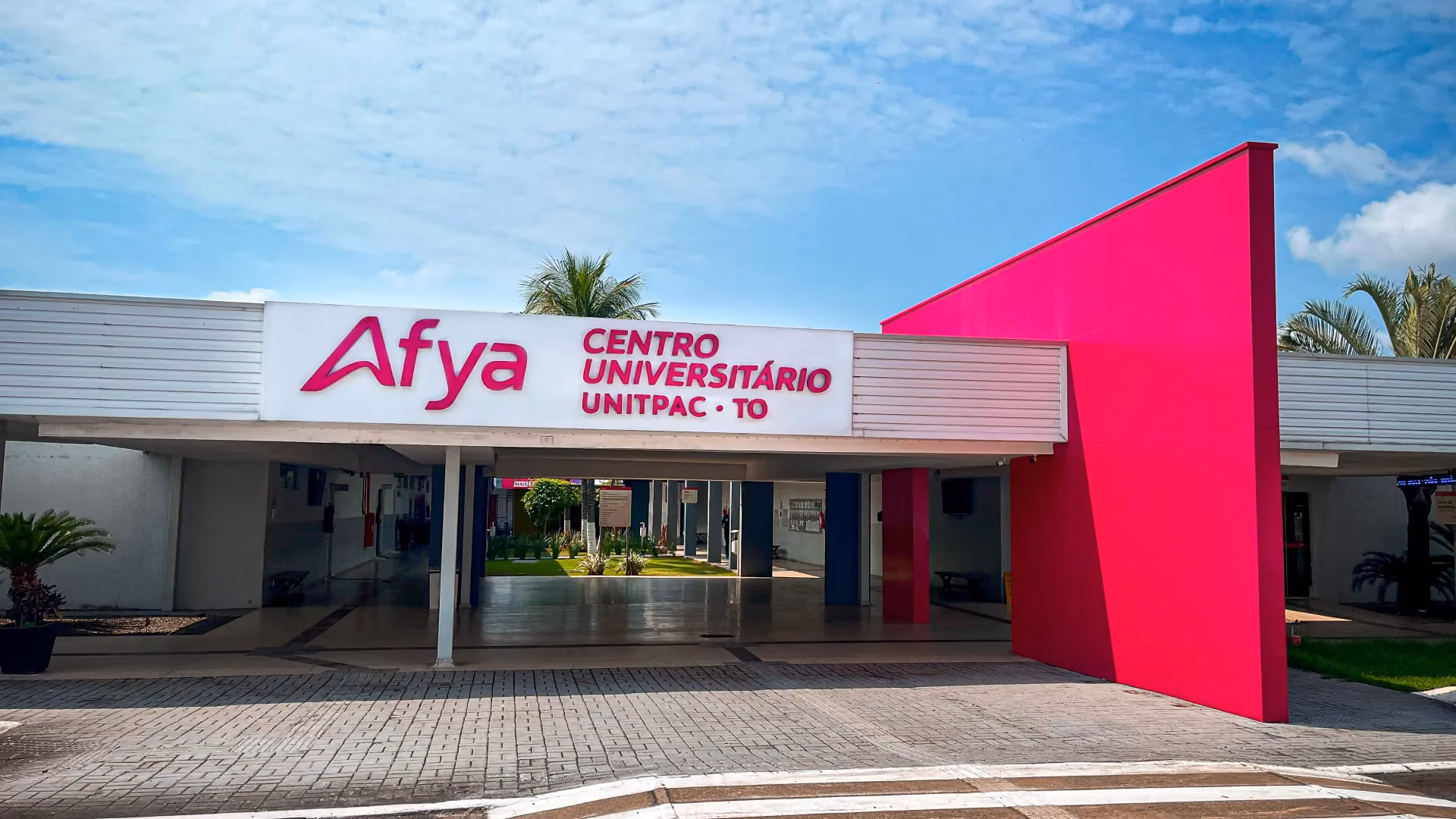 Confira os Planos de Carreira Docente e Invista no seu Futuro