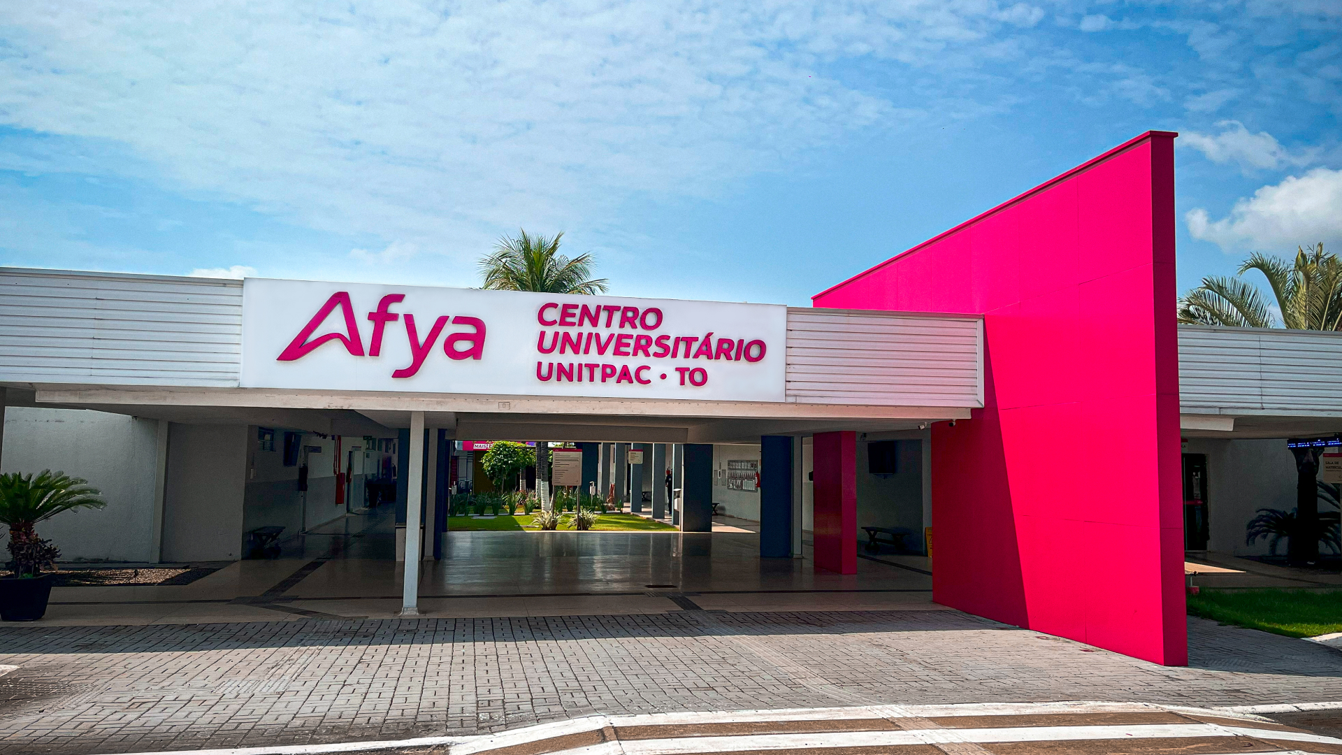 Confira os Planos de Carreira Docente e Invista no seu Futuro