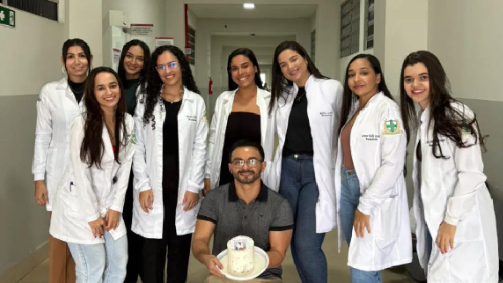 Alunos e preceptores de Biomedicina celebram mais uma etapa concluída!