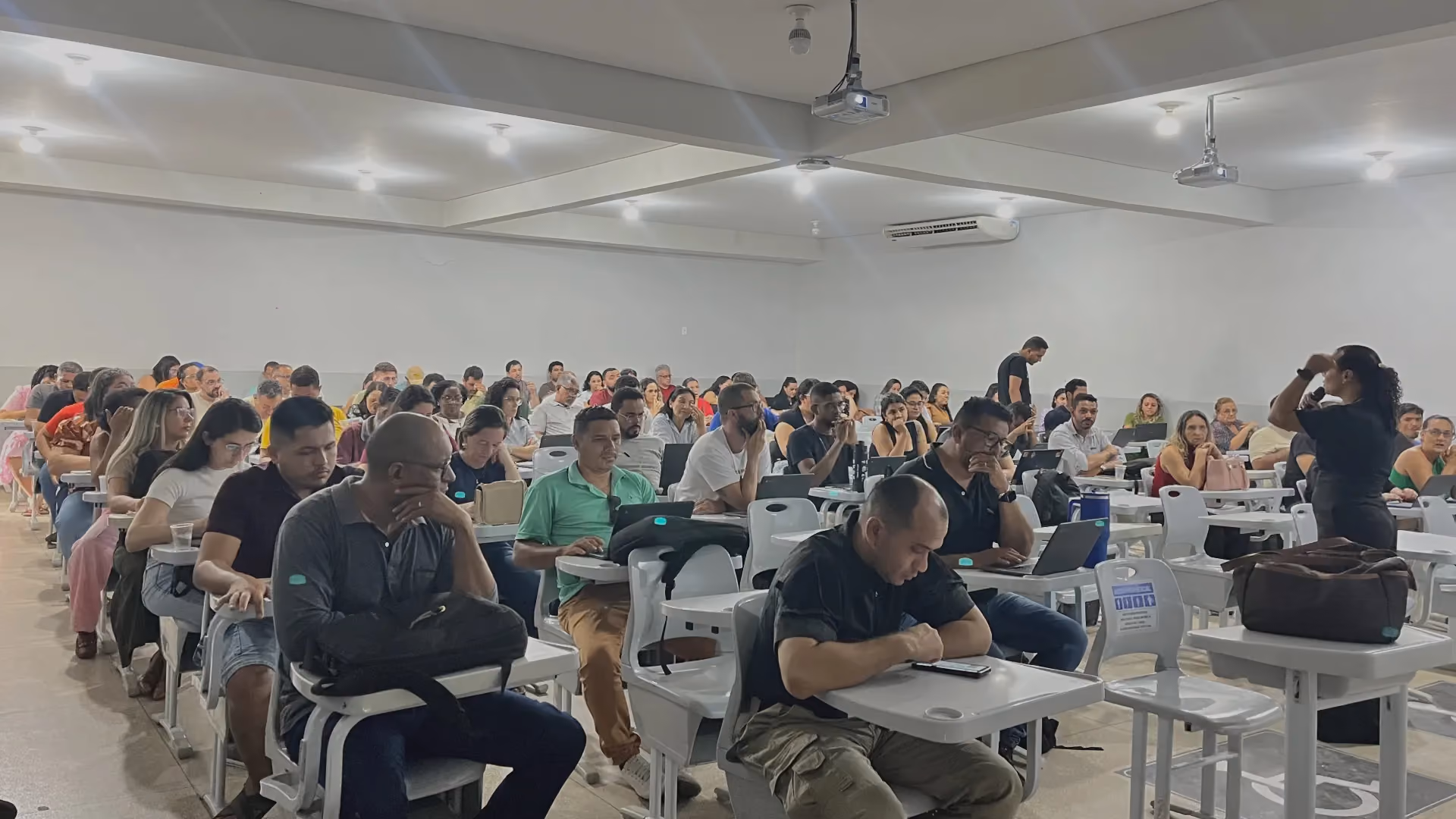 Afya Unitpac reúne cerca de 140 professores da rede estadual no Projeto MOVE