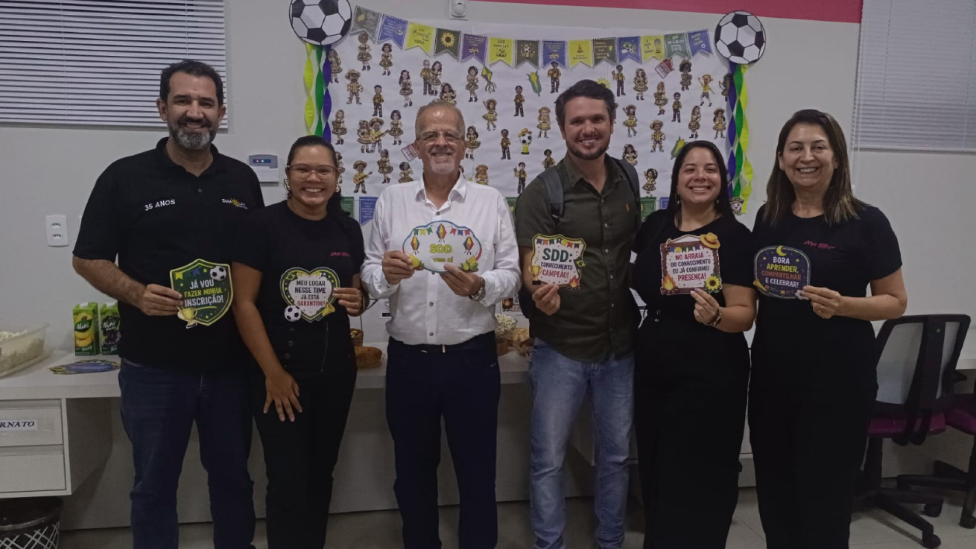 Correio Elegante fortalece integração entre docentes e marca abertura das inscrições da SDD