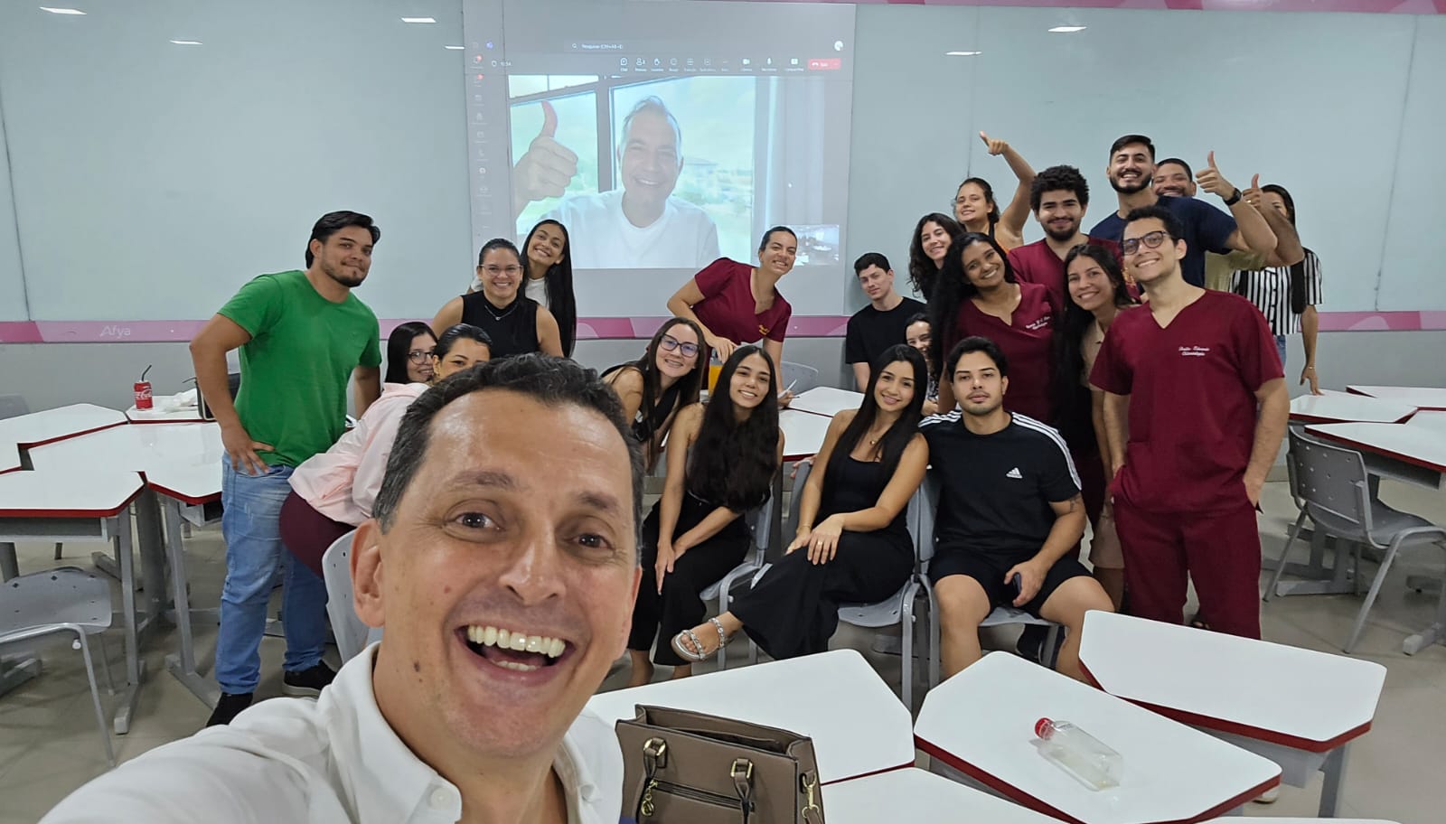 Aula de Internacionalização da Odontologia