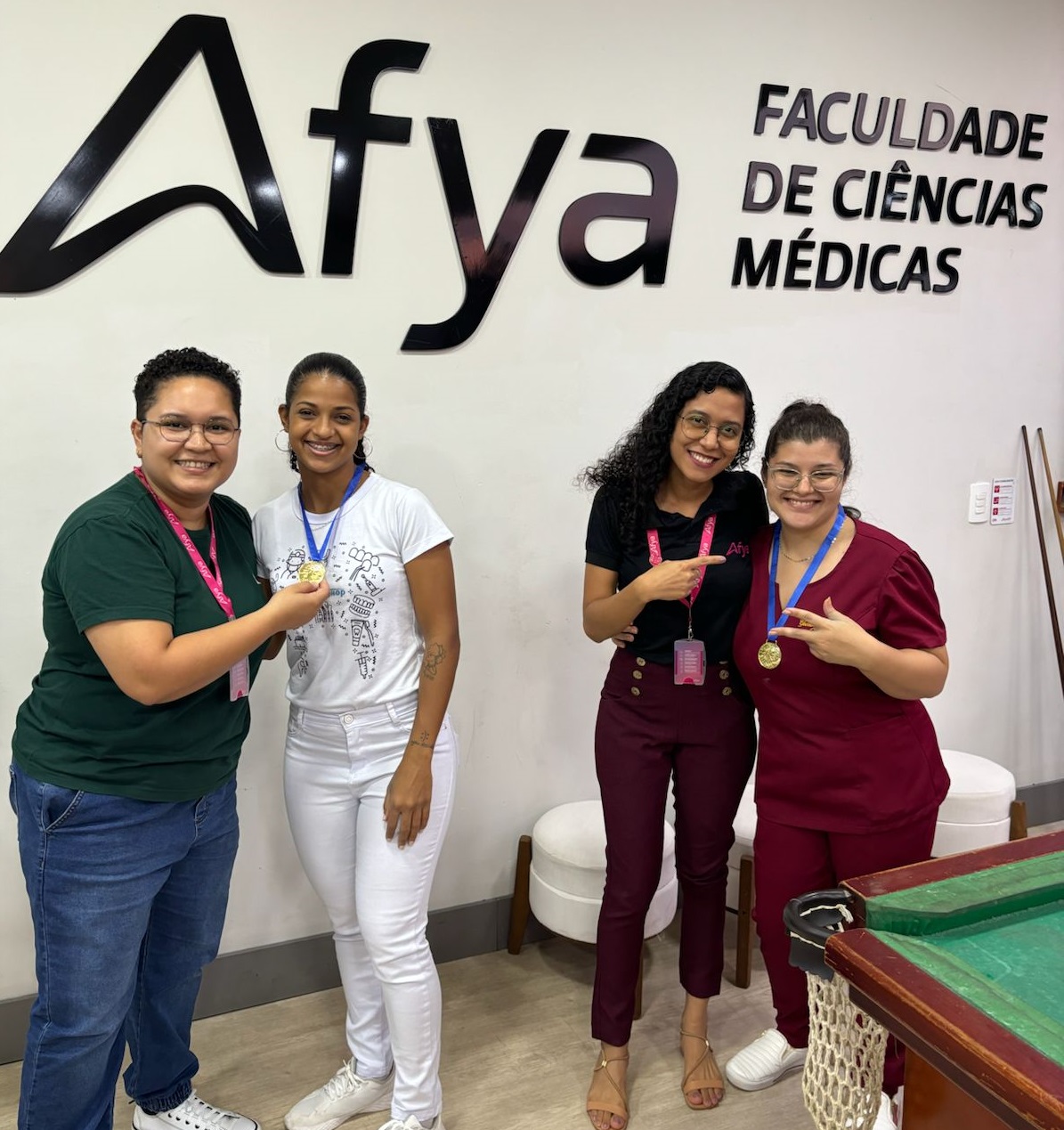 Mini Torneio de Sinuca e Truco: Um Sucesso de Participação e Competitividade