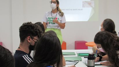 Afya na Estrada promove palestra sobre orientação profissional
