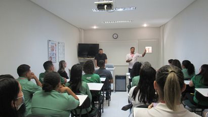 Cantando e Encantando: projeto é lançado na IES