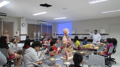 FCMPB recebe visita de Escola particular de JP