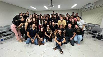 Inclusão em pauta: turma de libras encerra o semestre em aula com presença da comunidade surda