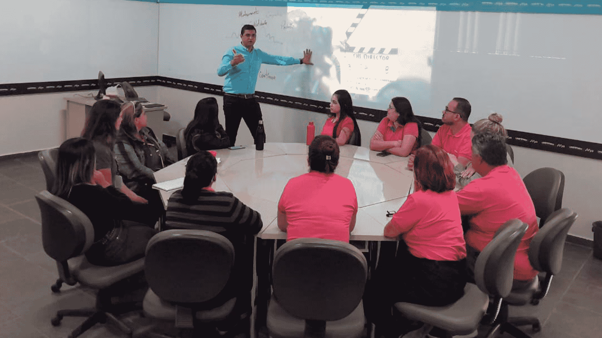 Colaboradores da Secretaria participam de treinamento