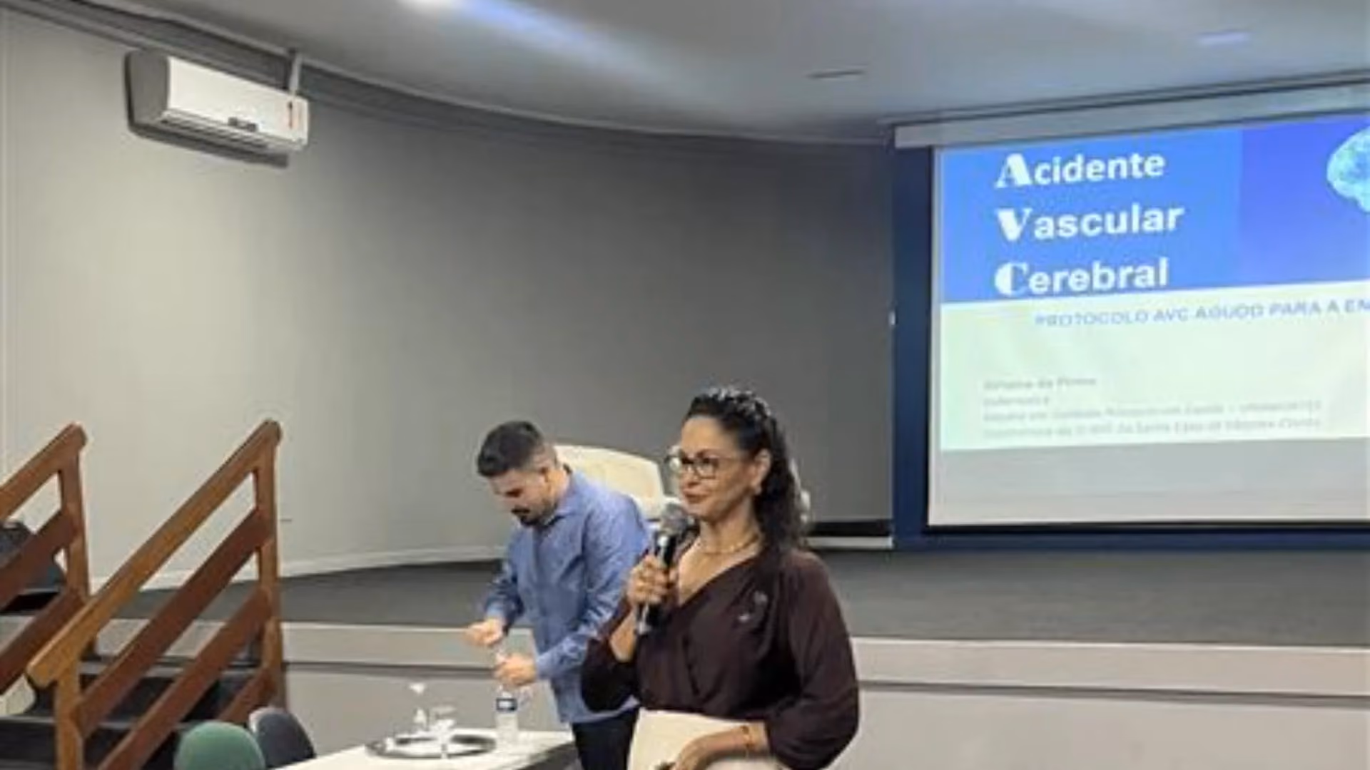 Mesa-redonda sobre prevenção e identificação do AVC é tema de debate na Enfermagem