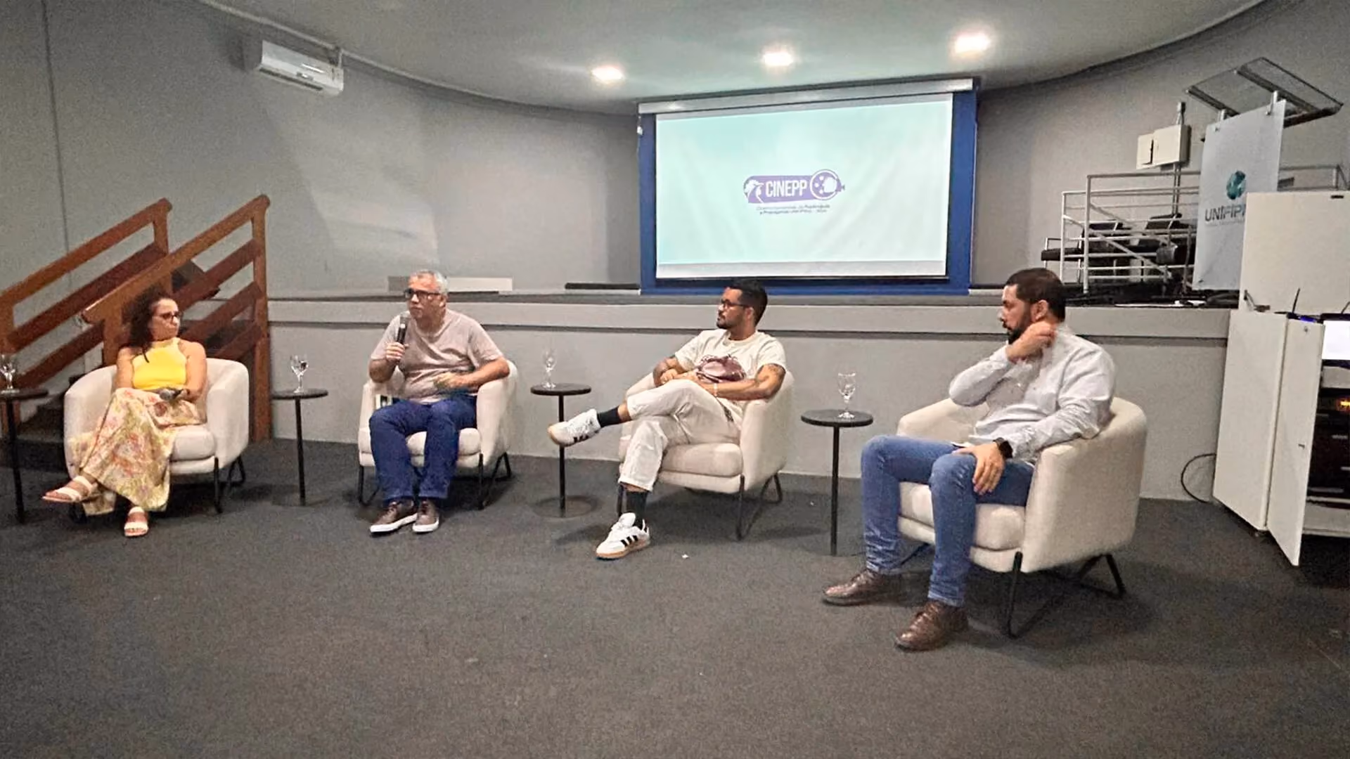 Publicidade realiza Cinema Comentado