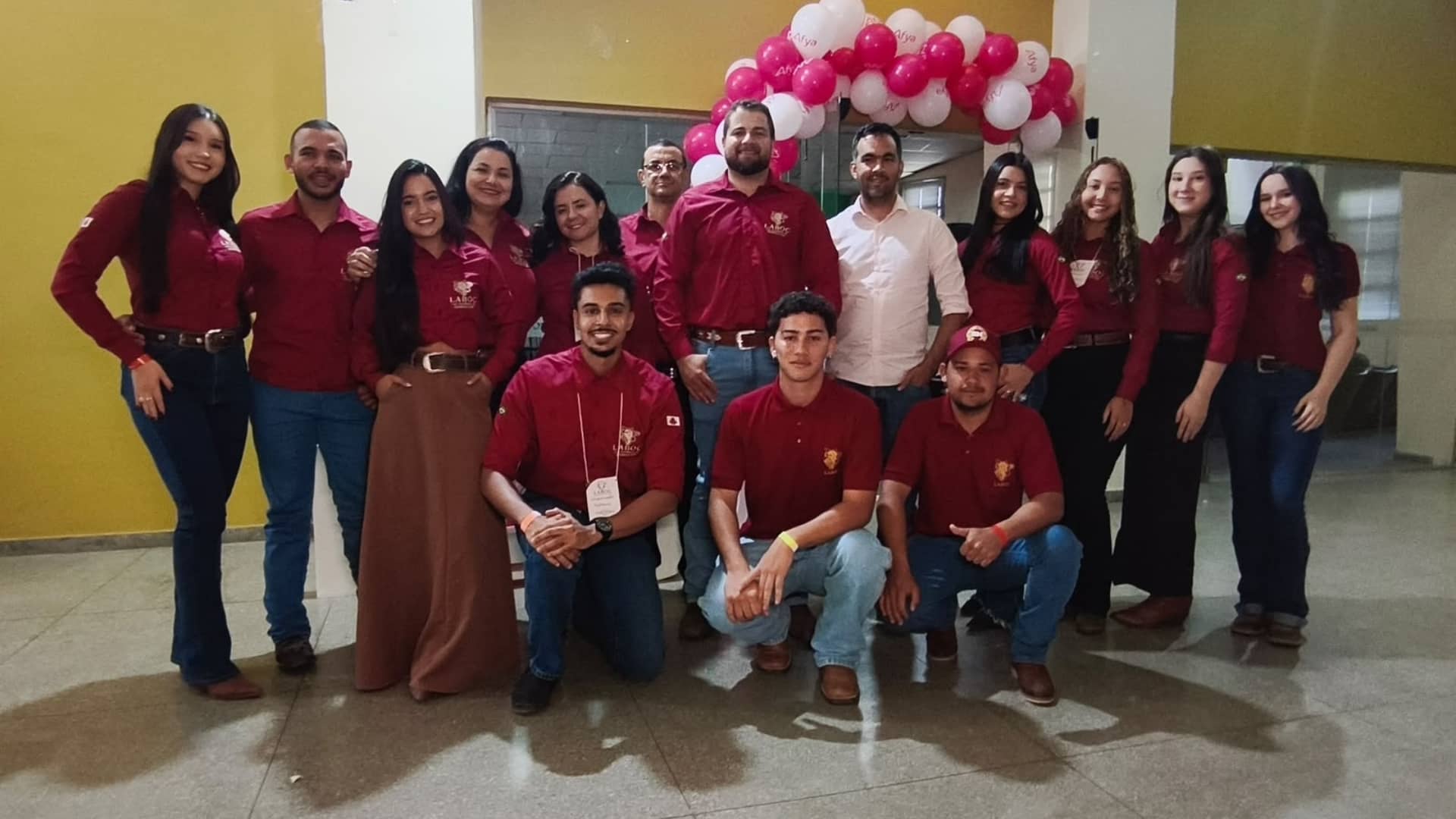 Da teoria ao curral: Circuito Além da Porteira leva conhecimento aplicado à bovinocultura durante a 52ª Expomontes