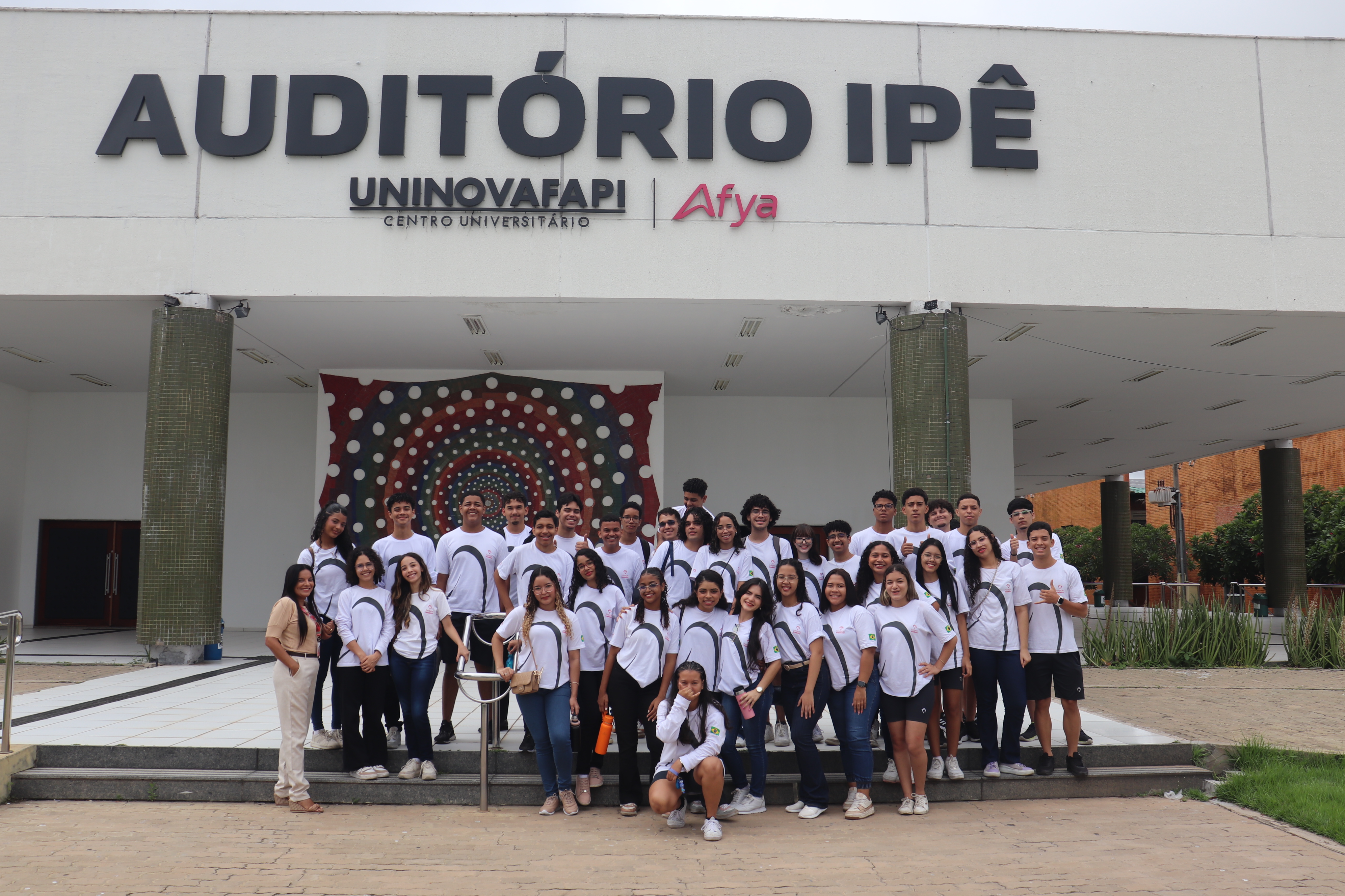 Alunos da Fundação Bradesco participam do Tour do Uninovafapi