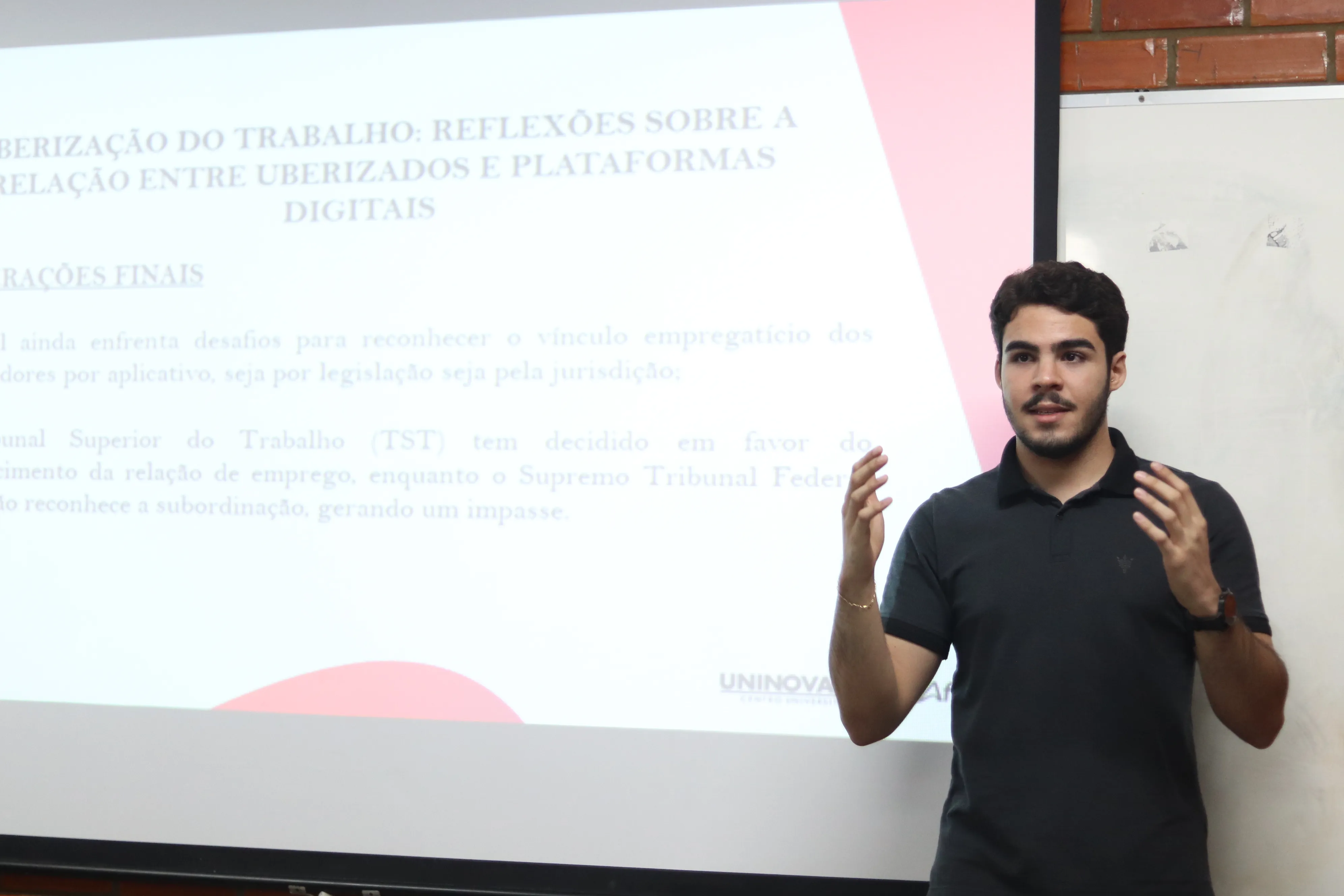 Pesquisa Científica: Estudantes participam da Mostra Científica de Pesquisa do Uninovafapi