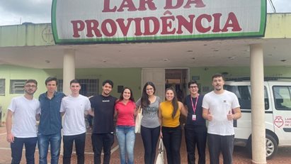 Alunos da FMIT proporcionam tarde memorável de interação com idosos no Lar da Providência