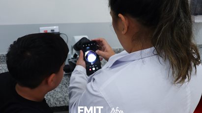 Instituto Mário Brangança realiza uma visita a nossos laboratórios
