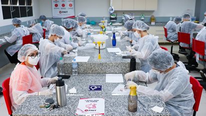 Colégio Skema 10 visita a FMIT