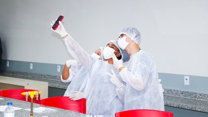 Colégio Skema 10 visita a FMIT