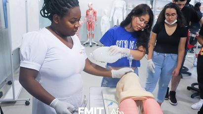 FMIT | Afya realiza visita guiada com Curso CAAI