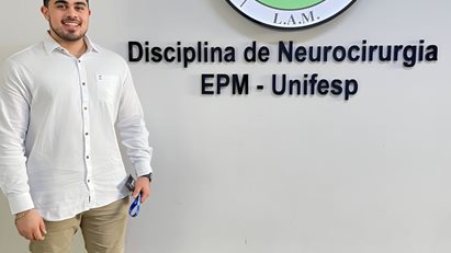 ACADÊMICOS DE MEDICINA DA FAHESP/IESVAP PARTICIPAM DO XXXIV CONGRESSO BRASILEIRO DE NEUROCIRURGIA EM SÃO PAULO