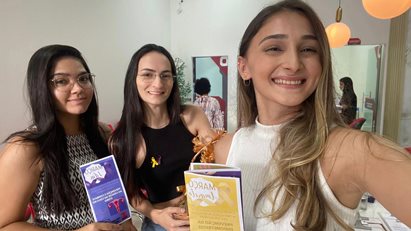 Ação de sensibilização do MARÇO – Azul e Lilás no ambulatório do IESVAP com a Liga Acadêmica de Patologia e Histologia do Delta do Parnaíba