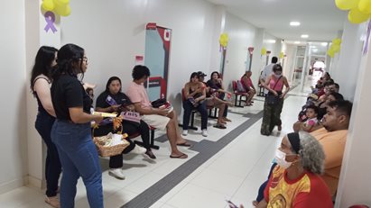 Ação de sensibilização do MARÇO – Azul e Lilás no ambulatório do IESVAP com a Liga Acadêmica de Patologia e Histologia do Delta do Parnaíba