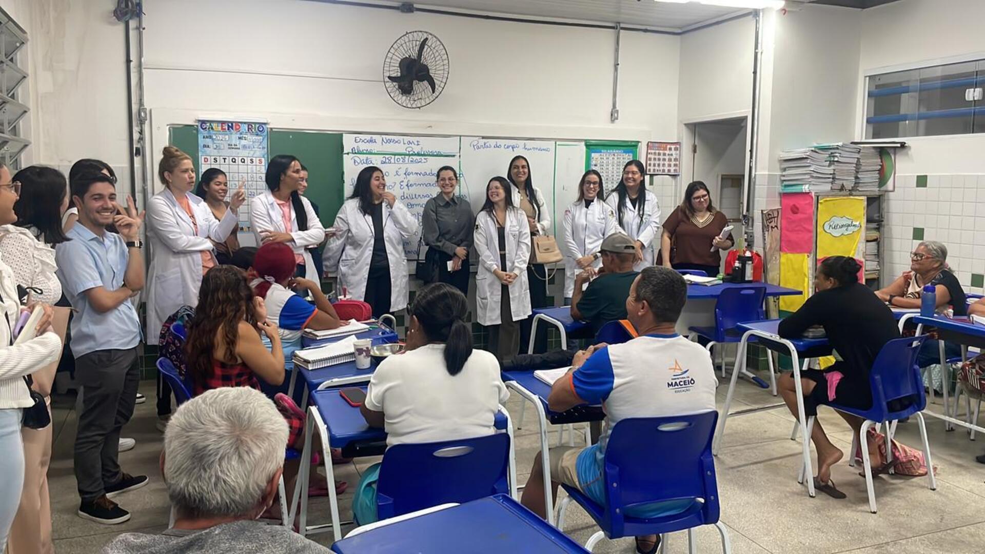 Alunos do curso de Medicina da Afya Maceió realizam Visita Técnica em instituições da comunidade