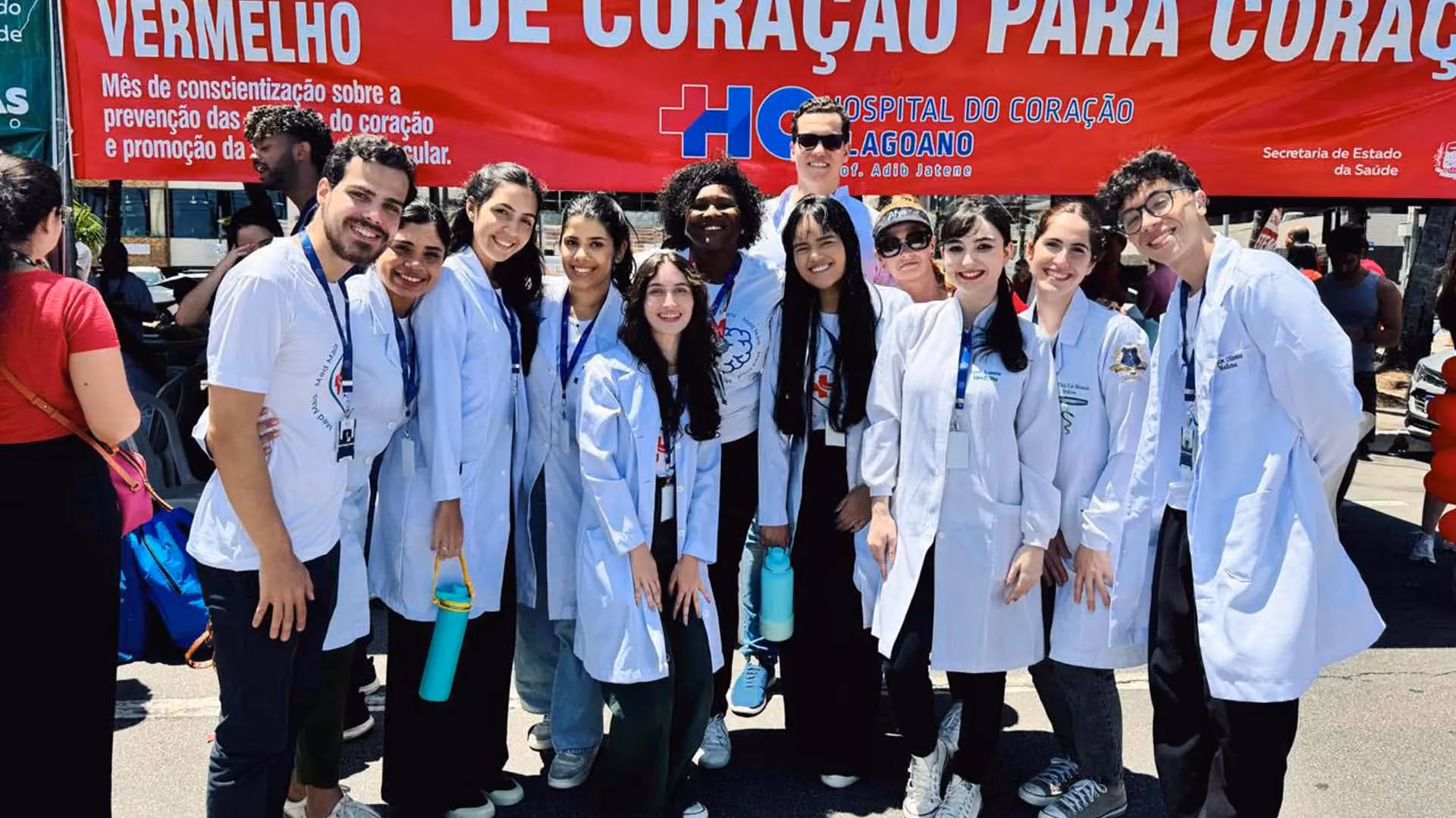Setembro Vermelho: UNIMA | Afya participa de ação sobre saúde vascular na Orla de Maceió