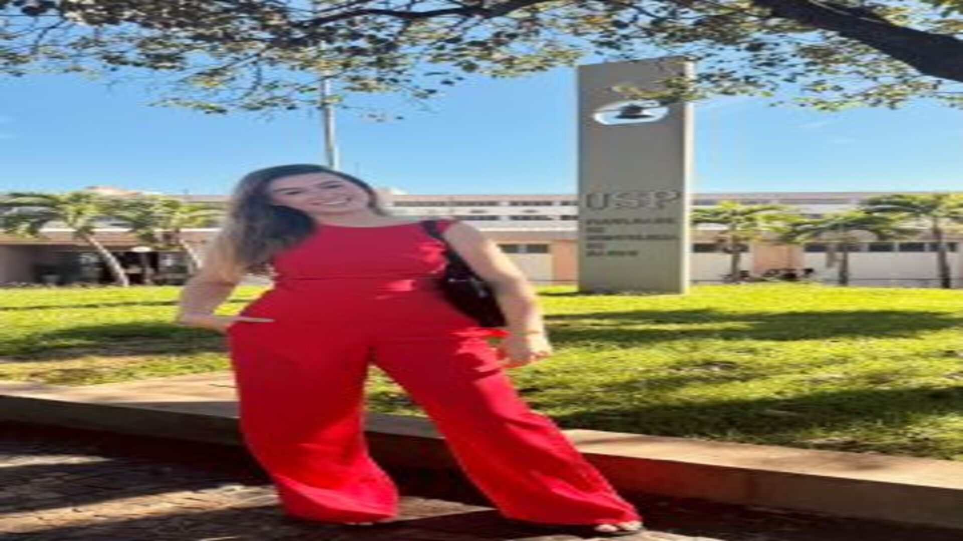 Aluna formada em Odontologia pela Afya Maceió é aprovada em especialização da USP