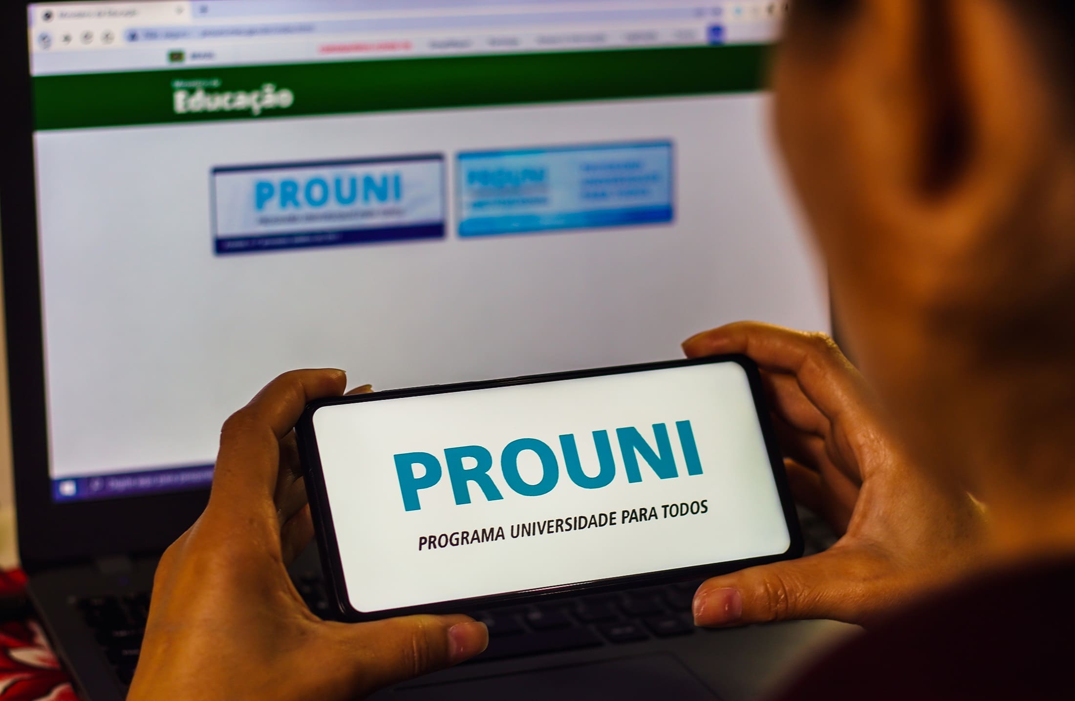 Como conseguir uma bolsa de estudos com a nota do Enem