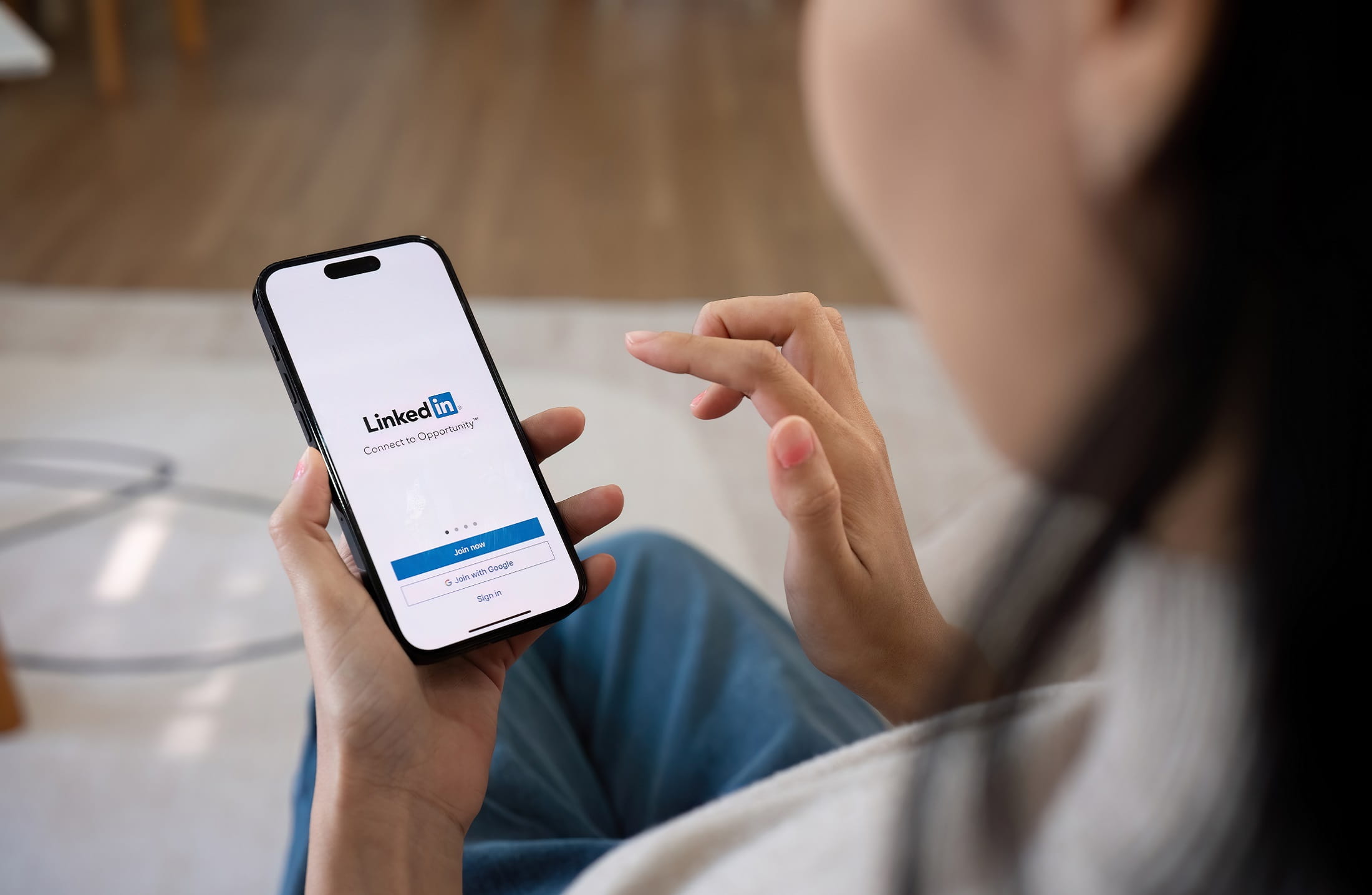 Como encontrar e entrar em contato com recrutadores no LinkedIn