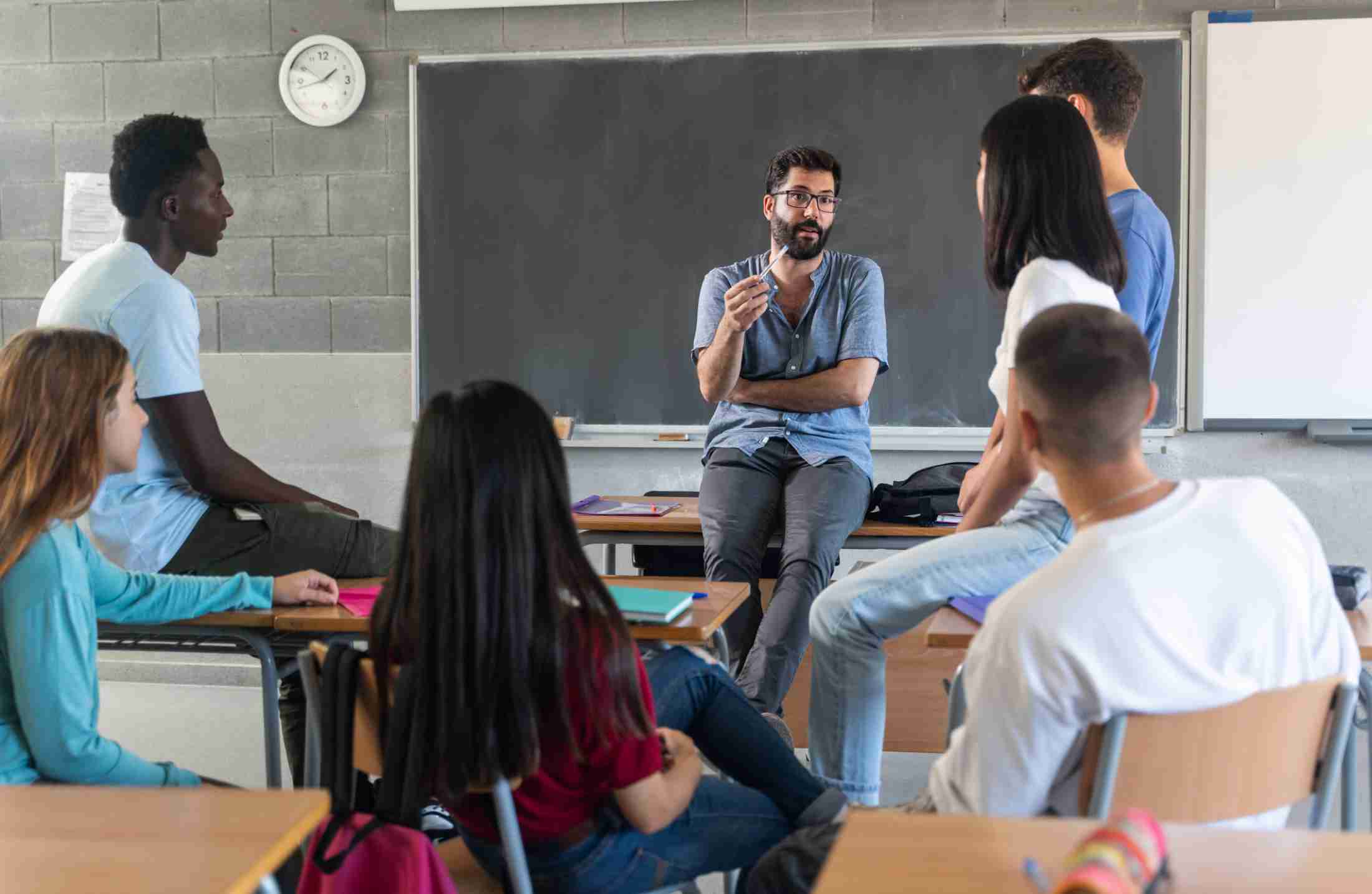 Como se tornar um tutor durante a faculdade