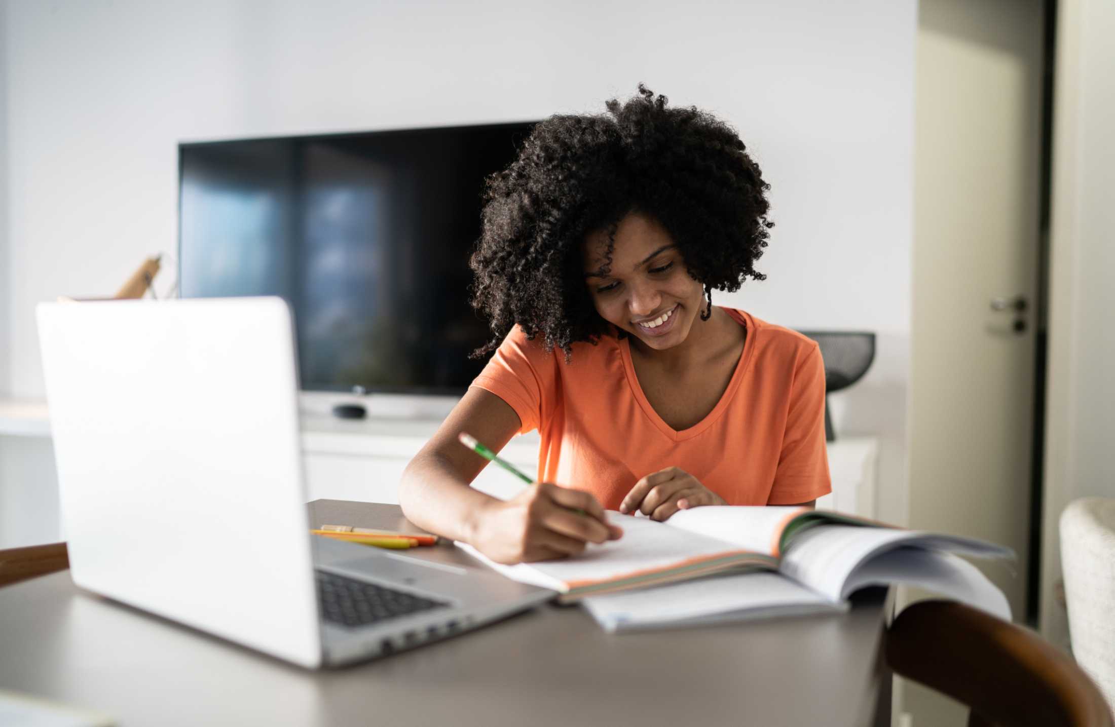 5 cursos extracurriculares para melhorar seu currículo