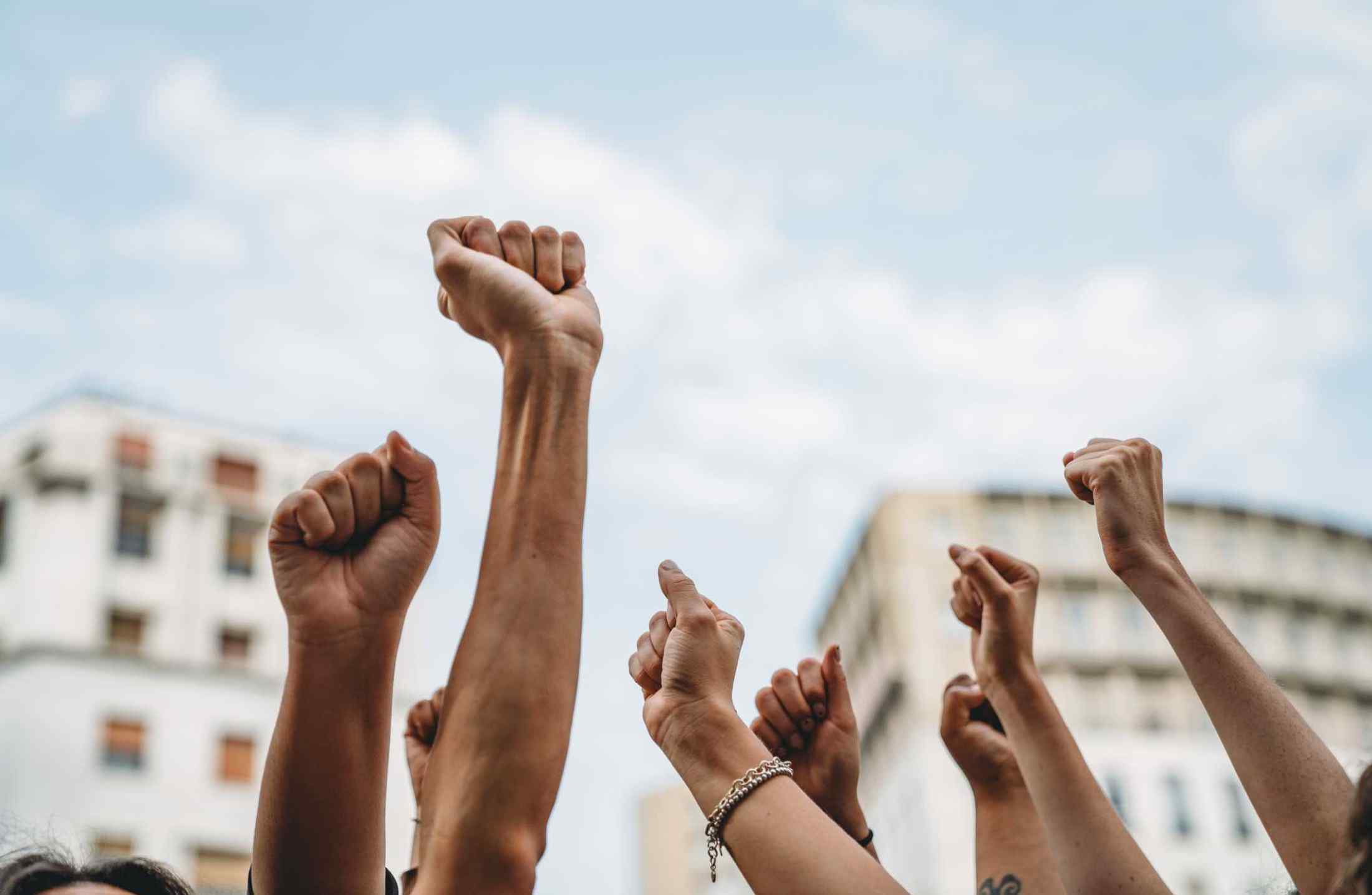 Direitos Humanos: o que são, por que foram criados e como funcionam na prática