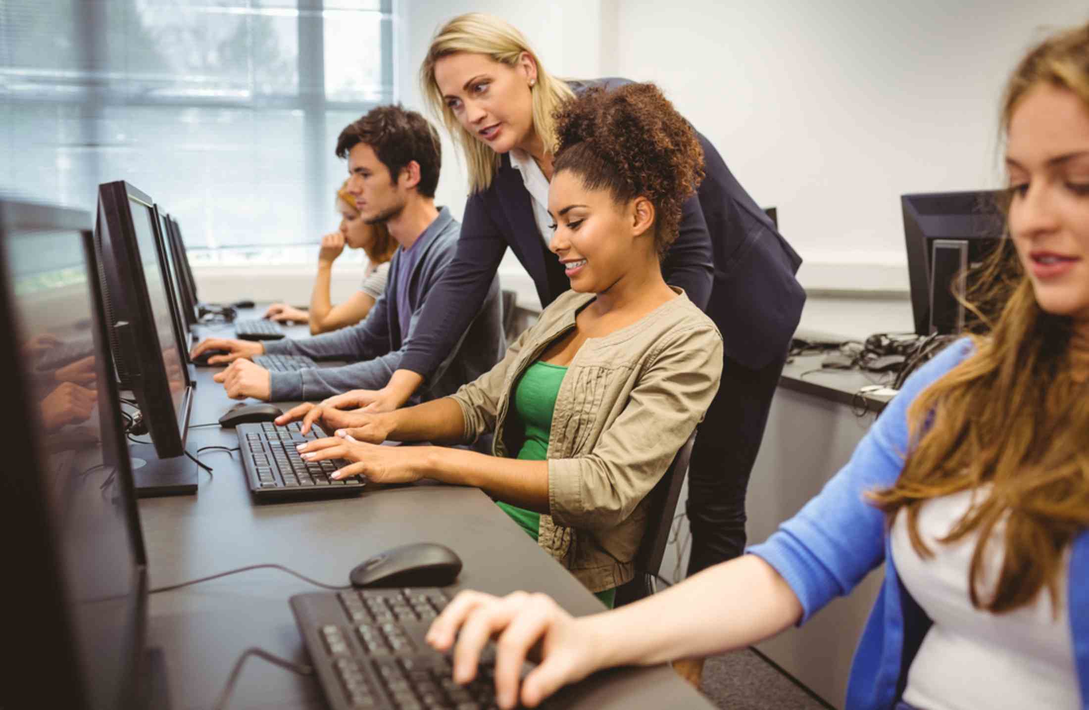 Graduação semipresencial é compromisso com flexibilidade!