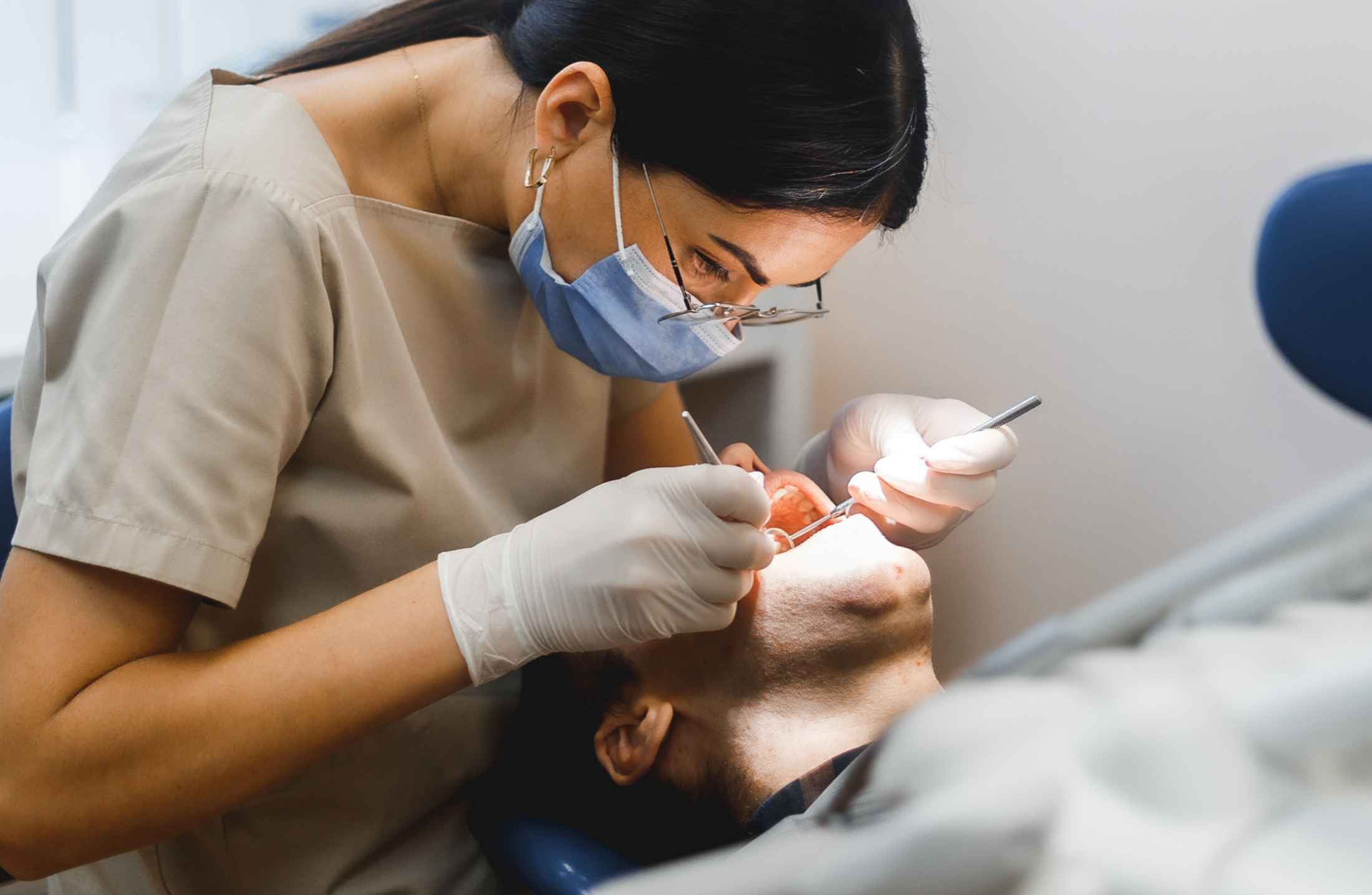 Saiba tudo sobre a carreira de cirurgião dentista