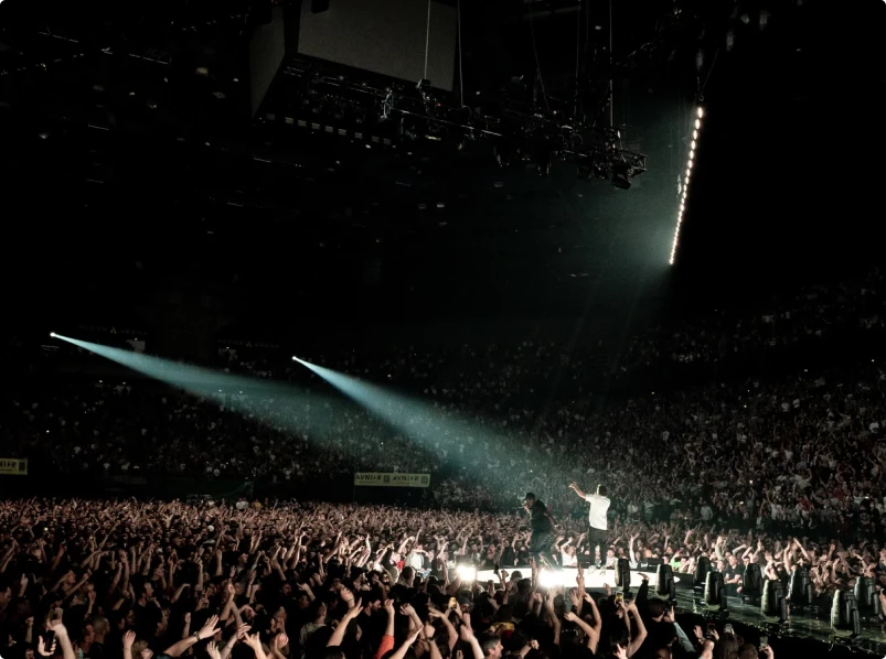 Shows - Naostage