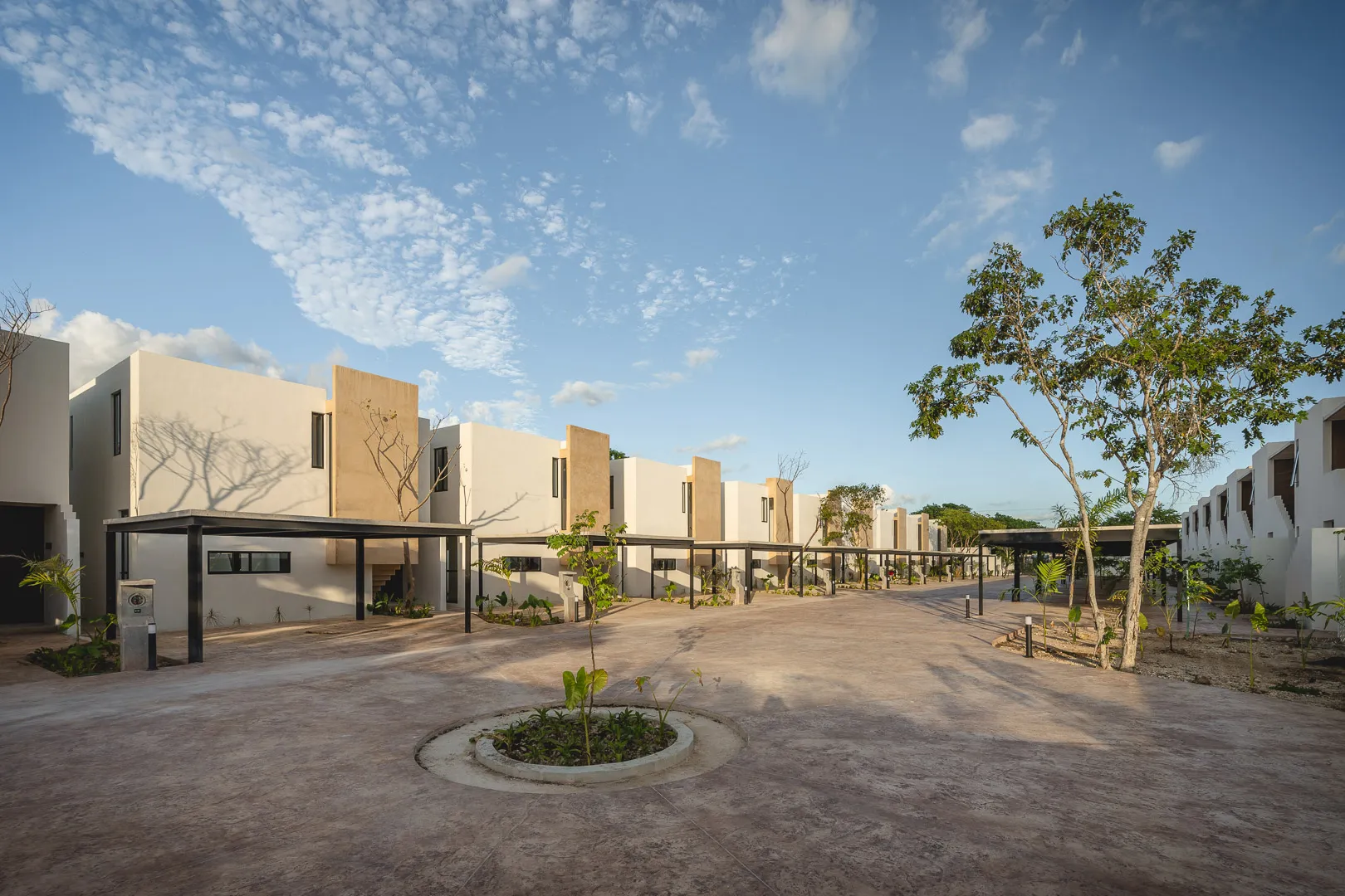 Emana | Casas y Departamentos con Entrega Inmediata en Conkal | PIP