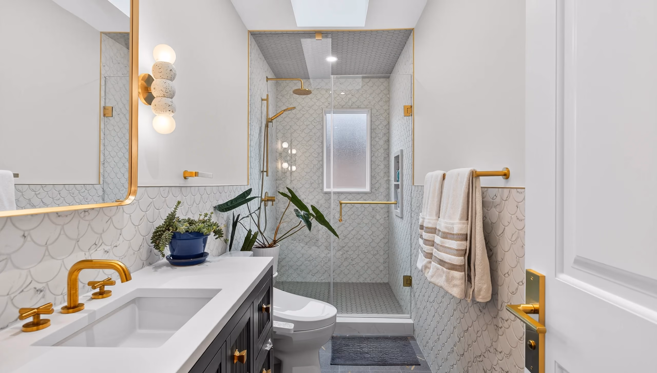 Home renovation by RBA Projects in Mimico, Toronto, view 8