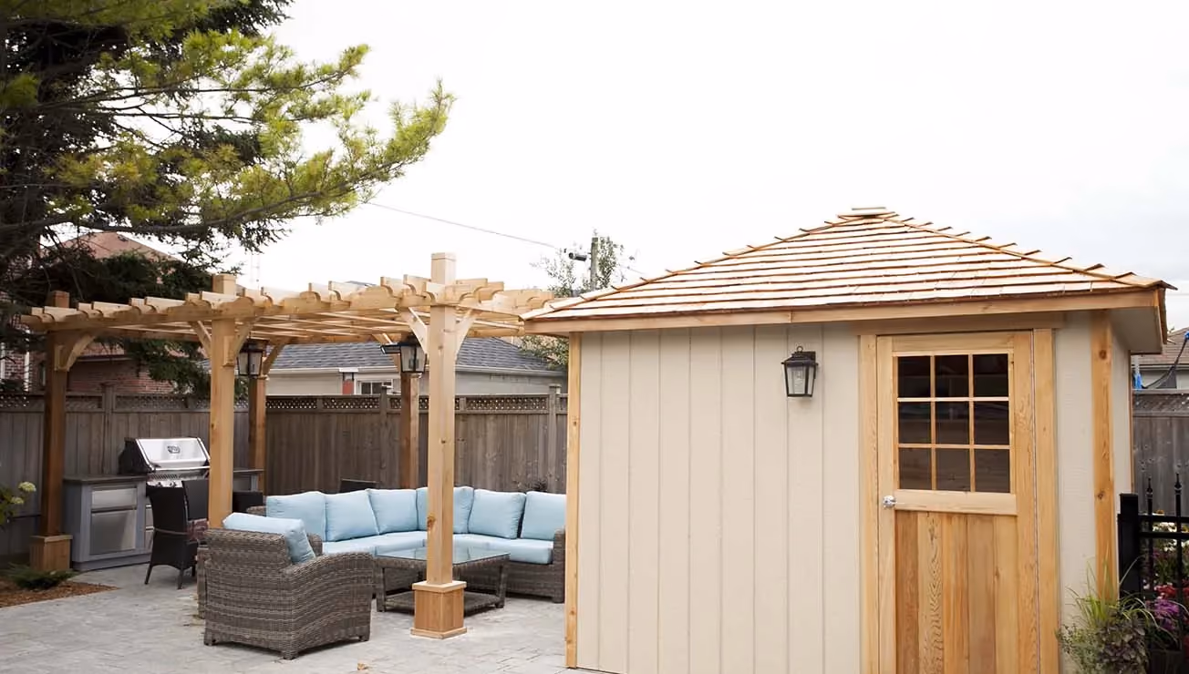 Pool, cabana and landscape build by RBA Projects in Forest Hill, Toronto, view 6