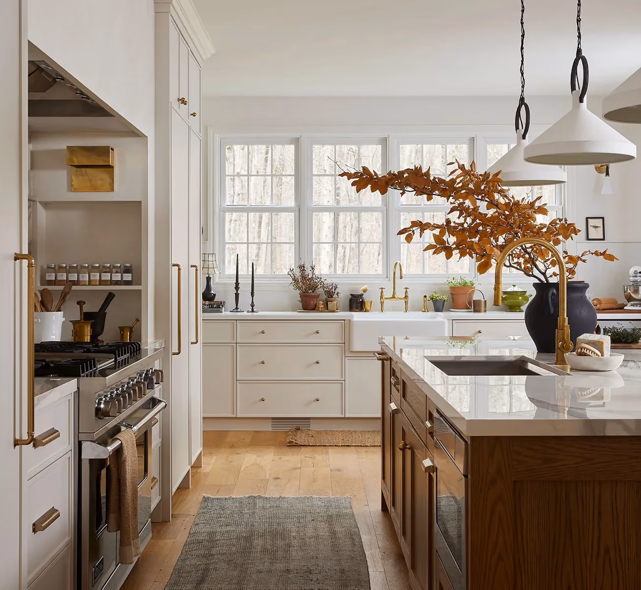 Kitchen renovation by RBA Projects in Midhurst, near Barrie, view 2