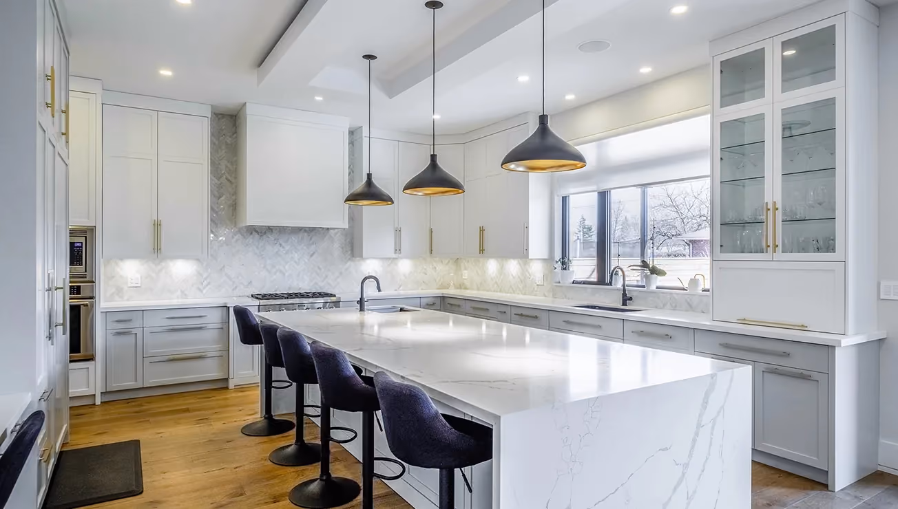 Custom home built by RBA Projects in Springbrook Gardens, Toronto, view 9