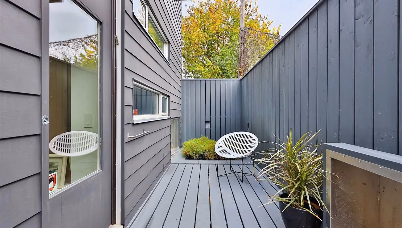 Laneway home renovation by RBA Projects in Harbord Village, Toronto, view 23
