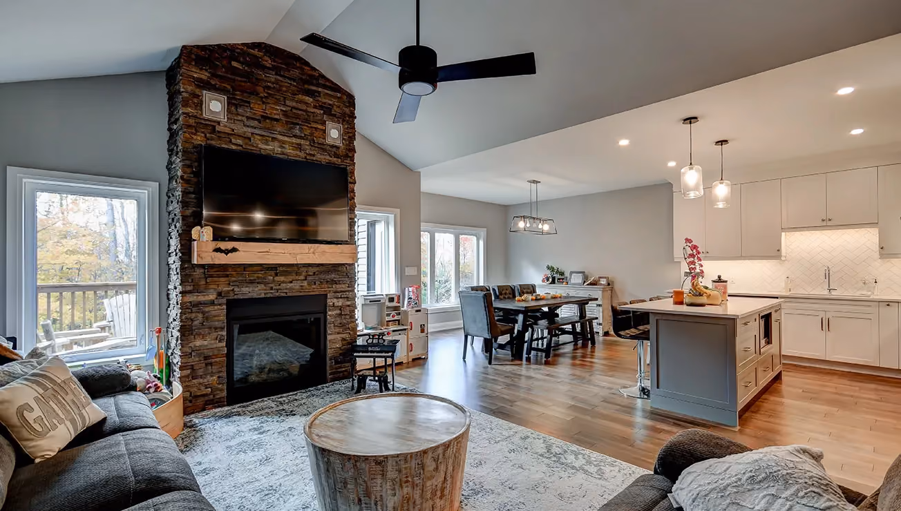 Custom home built by RBA Projects in Gravenhurst, Muskoka, view 2