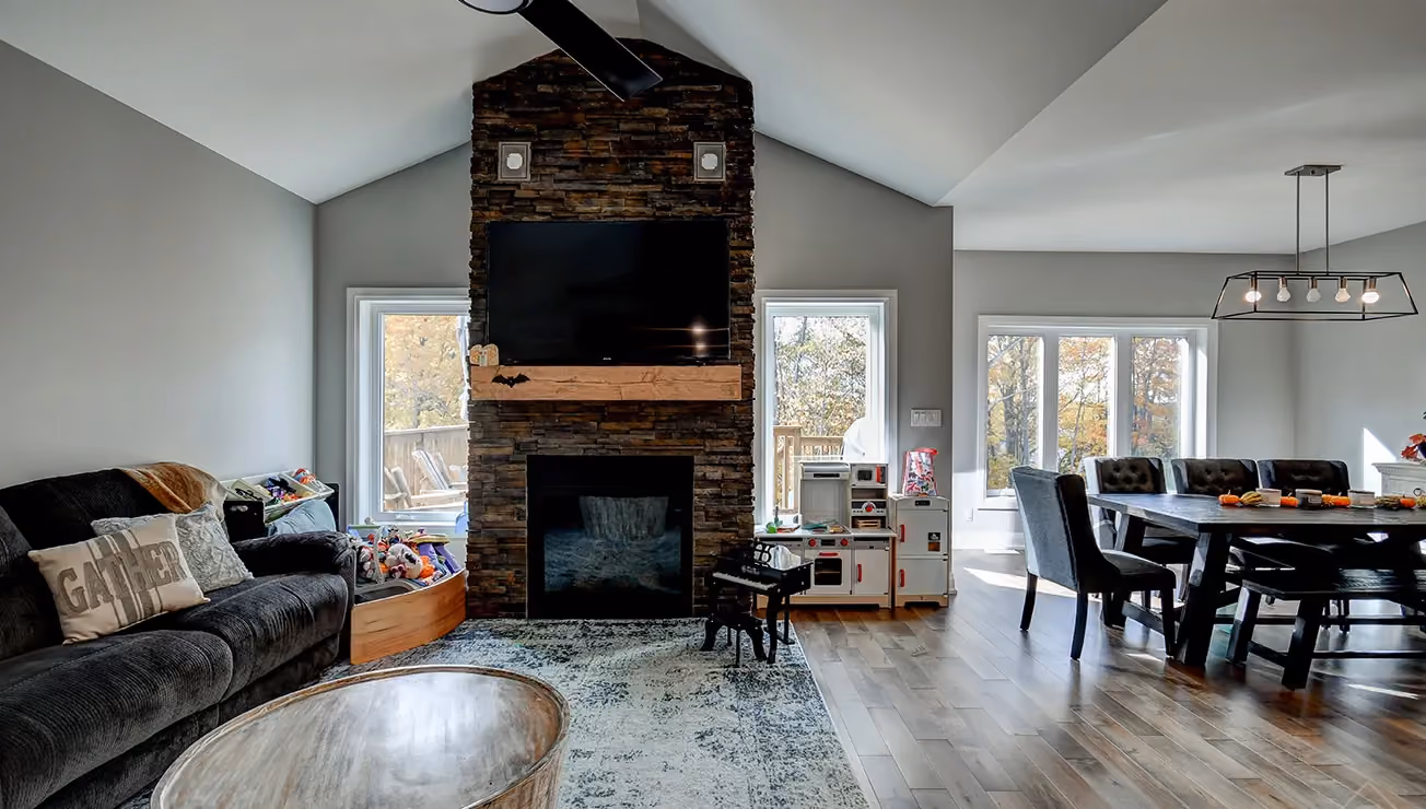 Custom home built by RBA Projects in Gravenhurst, Muskoka, view 3