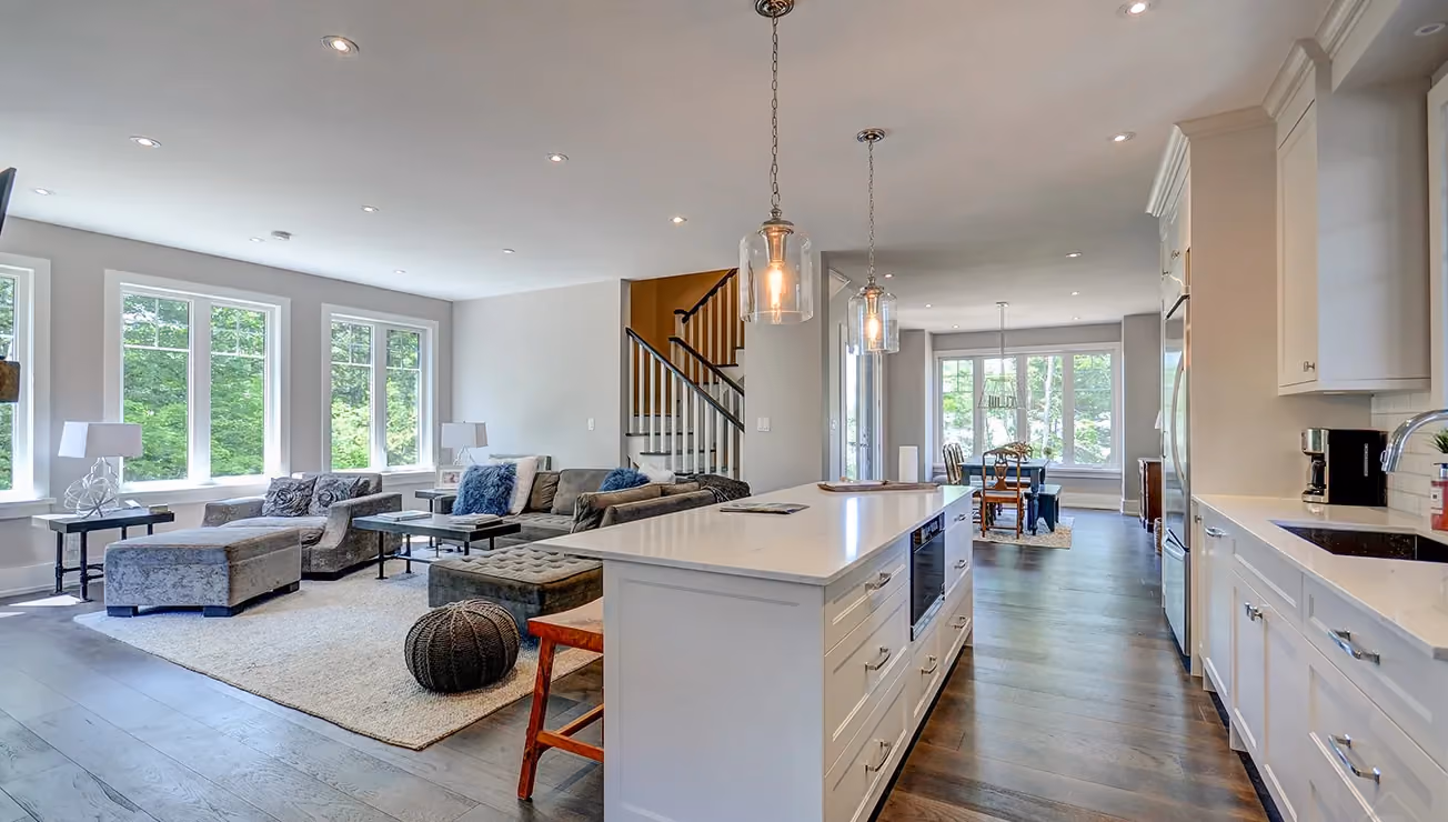 Custom duplex cottage built by RBA Projects in Gravenhurst, Muskoka, view 5