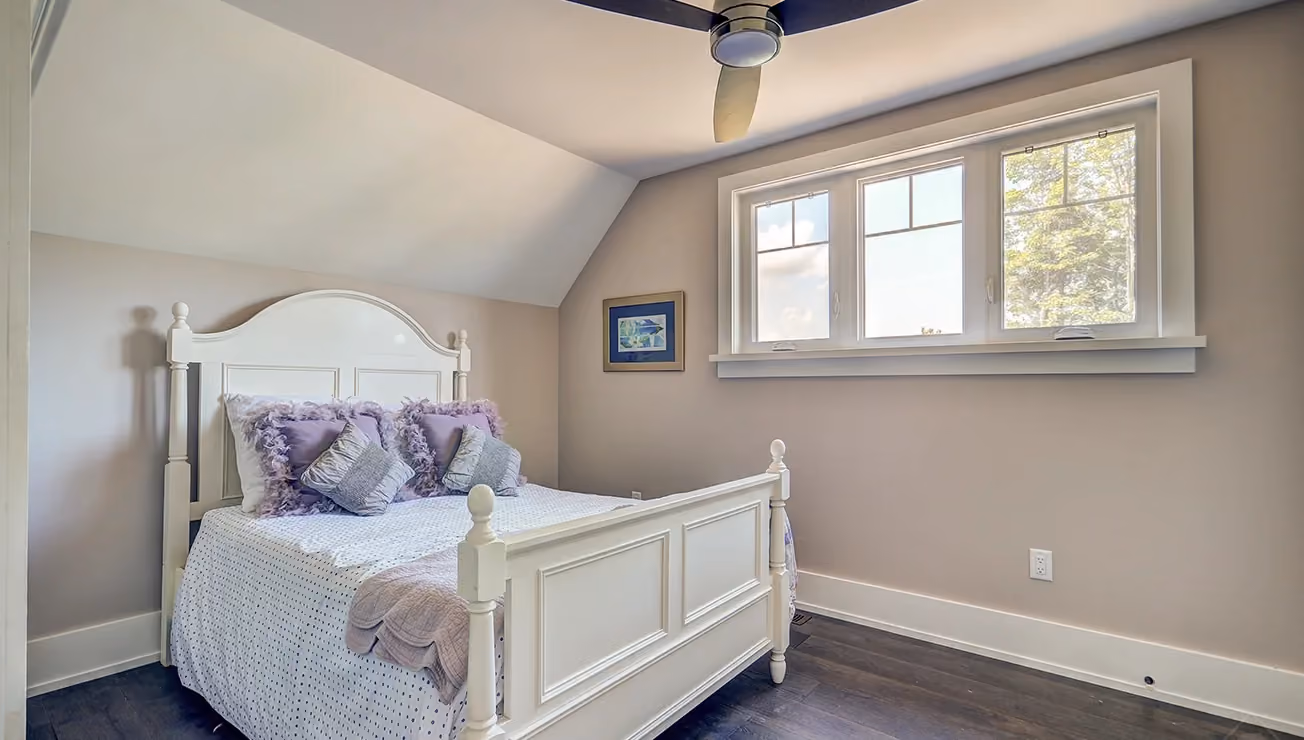 Custom duplex cottage built by RBA Projects in Gravenhurst, Muskoka, view 19